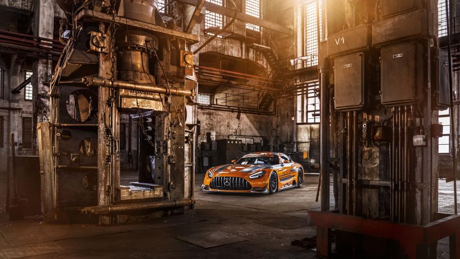  Mercedes-AMG GT3 (C190) 2019 года  (фото 4 из 12)